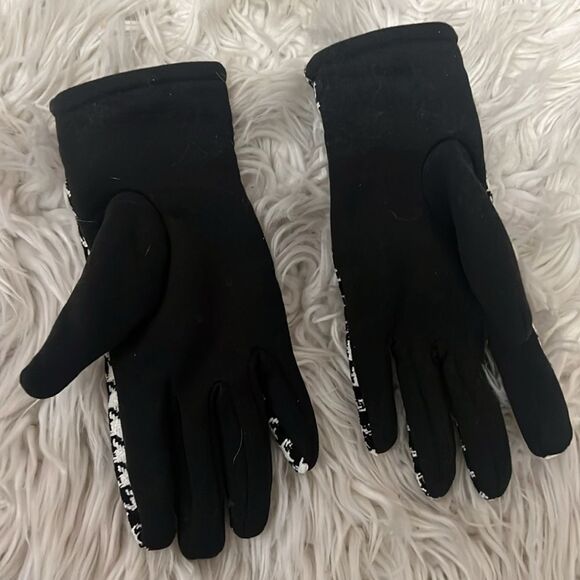 HOUNDSTOOTH KNIT BLACK & WHITE 100% POLYESTER FACE 100% RAYON BACK GLOVES SZ O/S - Picture 2 of 5